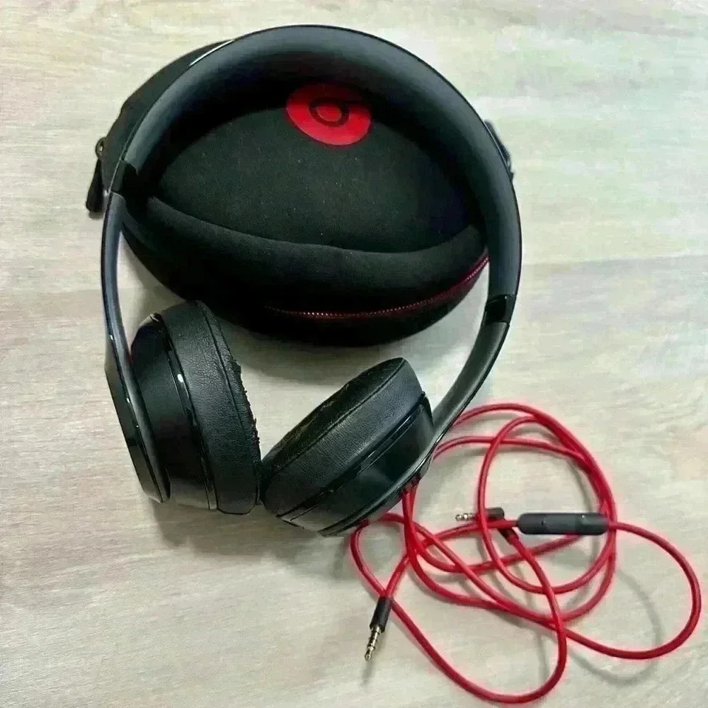 Beats Solo headphones dr.Dre RED & BLACK